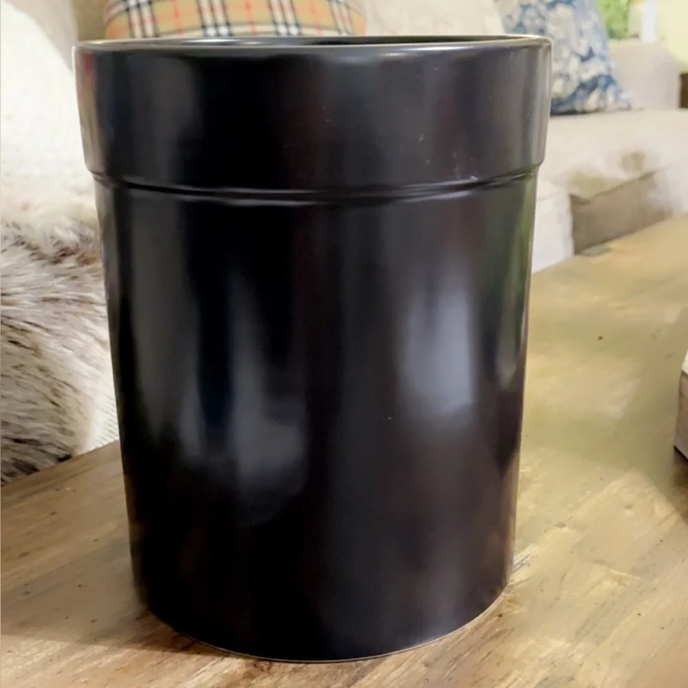 VHTF Rae Dunn Ceramic ‘Toss’ Office/Home Trash Can/Waste Can/Basket Black/Orange
